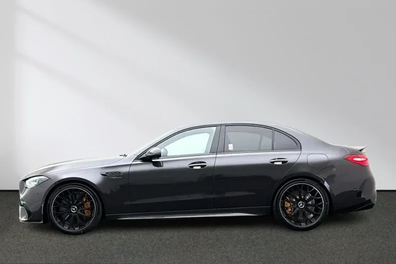 Mercedes-Benz C 63 AMG (Clasa C) din 2025 cu 3.214 km - oferta MER220591 - foto 1