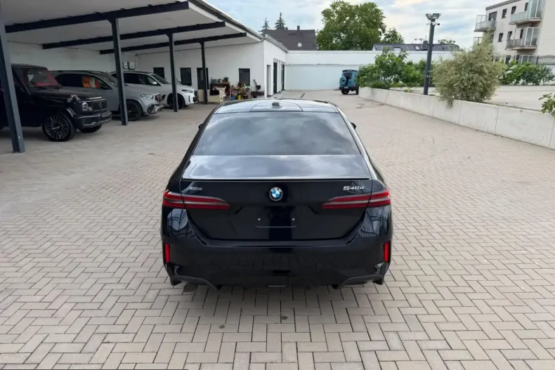 BMW 540 (Seria 5) din 2025 cu 15.200 km - oferta BMW220597 - foto 8