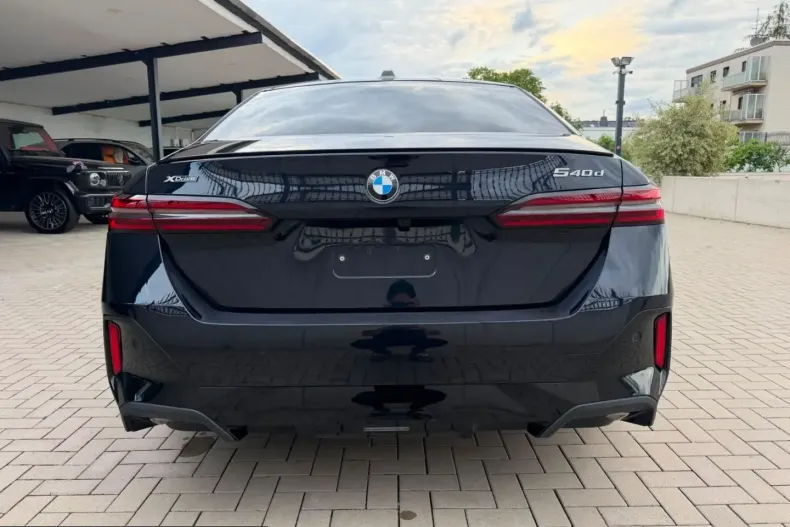 BMW 540 (Seria 5) din 2025 cu 15.200 km - oferta BMW220597 - foto 9