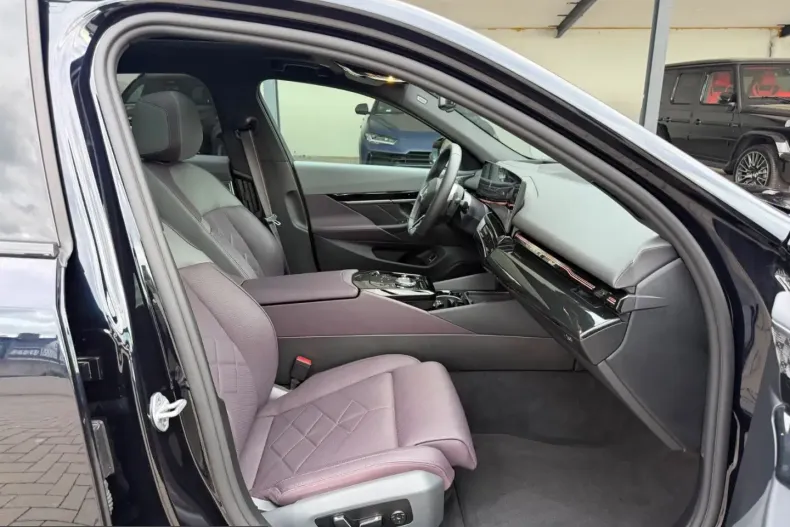 BMW 540 (Seria 5) din 2025 cu 15.200 km - oferta BMW220597 - foto 17