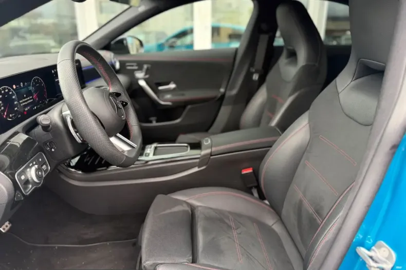 Mercedes-Benz CLA 200 (Clasa CLA) din 2025 cu 7.277 km - oferta MER220602 - foto 12