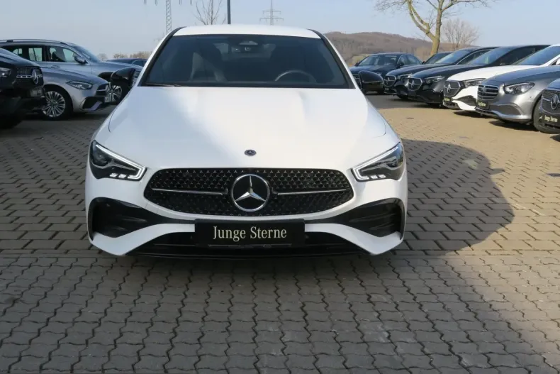 Mercedes-Benz CLA 200 (Clasa CLA) din 2024 cu 14.493 km - oferta MER220604 - foto 2