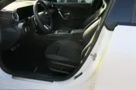 Mercedes-Benz CLA 200 (Clasa CLA) din 2024 cu 14.493 km - oferta MER220604 - foto 6