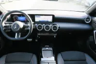 Mercedes-Benz CLA 200 (Clasa CLA) din 2024 cu 14.493 km - oferta MER220604 - foto 11