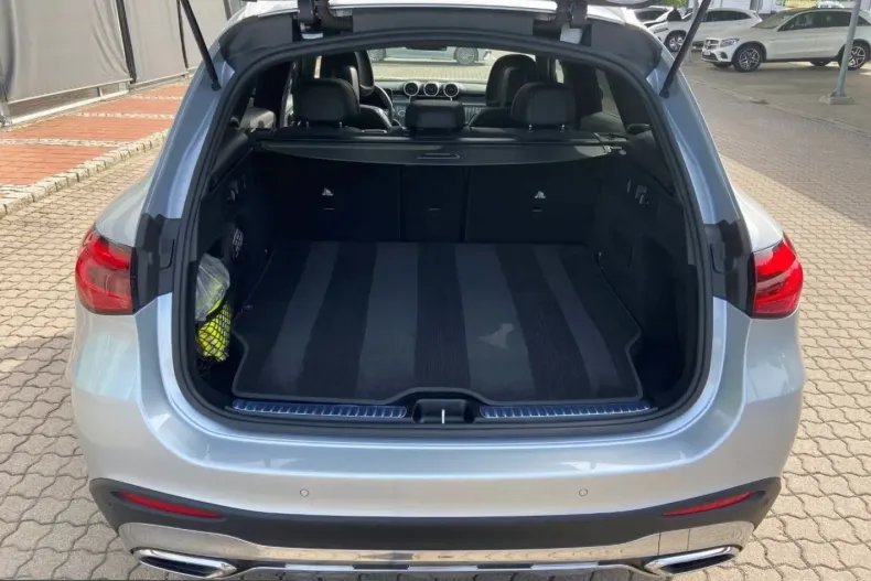 Mercedes-Benz GLC 300 (Clasa GLC) din 2024 cu 63.020 km - oferta MER220610 - foto 40