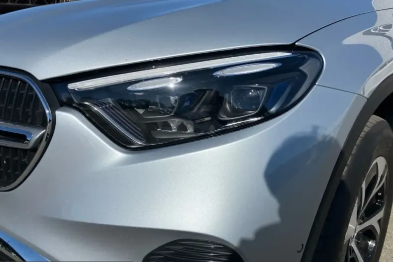 Mercedes-Benz GLC 300 (Clasa GLC) din 2024 cu 37.892 km - oferta MER220619 - foto 2