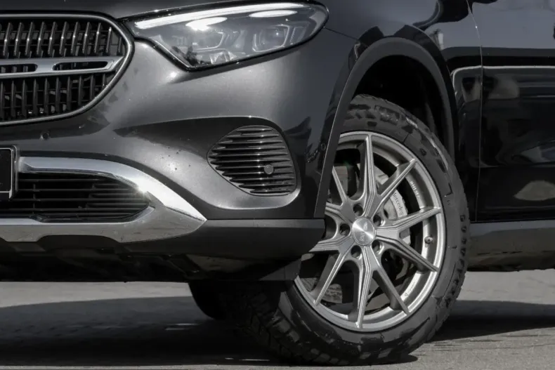Mercedes-Benz GLC 300 (Clasa GLC) din 2024 cu 40.240 km - oferta MER220620 - foto 5