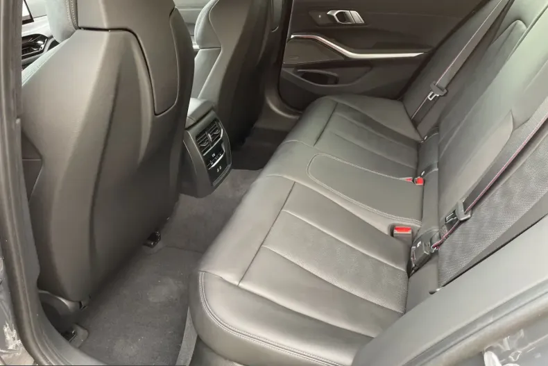 BMW M3 (Seria 3) din 2025 cu 8.700 km - oferta BMW220625 - foto 11