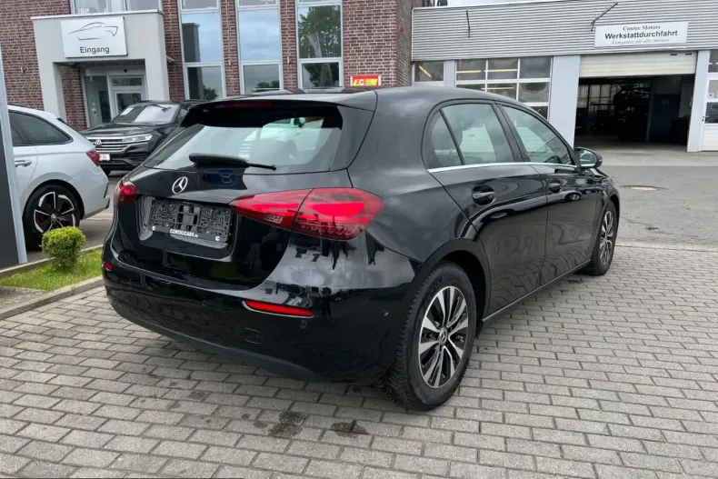 Mercedes-Benz A 180 (Clasa A) din 2025 cu 31.355 km - oferta MER220635 - foto 7
