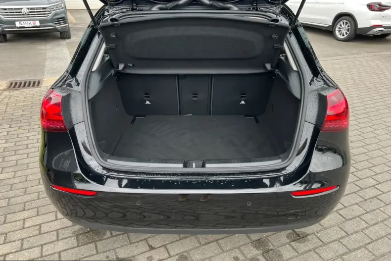 Mercedes-Benz A 180 (Clasa A) din 2025 cu 31.355 km - oferta MER220635 - foto 9