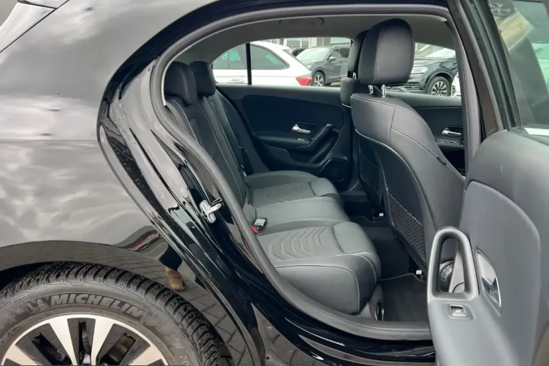Mercedes-Benz A 180 (Clasa A) din 2025 cu 31.355 km - oferta MER220635 - foto 13