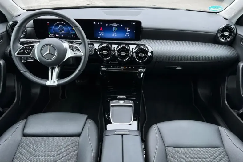 Mercedes-Benz A 180 (Clasa A) din 2025 cu 31.355 km - oferta MER220635 - foto 22