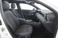 Mercedes-Benz A 200 (Clasa A) din 2025 cu 8.009 km - oferta MER220642 - foto 11