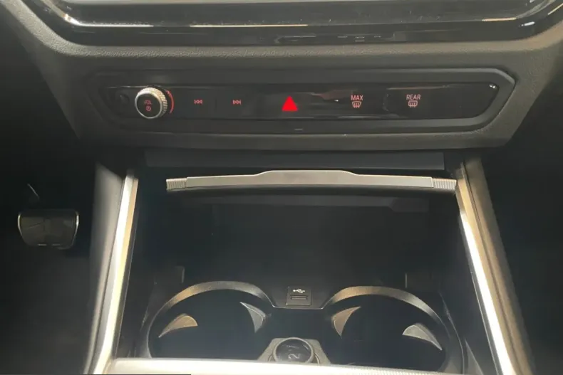 BMW 320 (Seria 3) din 2024 cu 57.800 km - oferta BMW220644 - foto 24