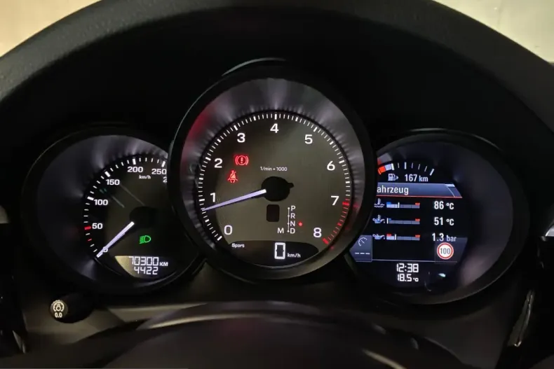 Porsche Macan din 2022 cu 70.400 km - oferta POR220652 - foto 18