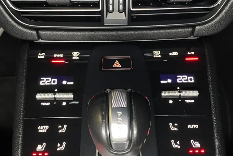 Porsche Macan din 2022 cu 70.400 km - oferta POR220652 - foto 22