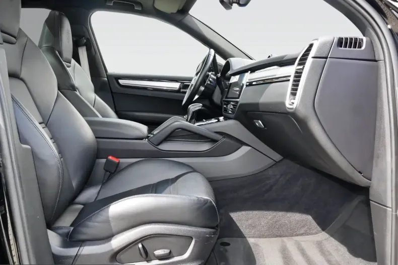 Porsche Cayenne din 2023 cu 50.785 km - oferta POR220682 - foto 10
