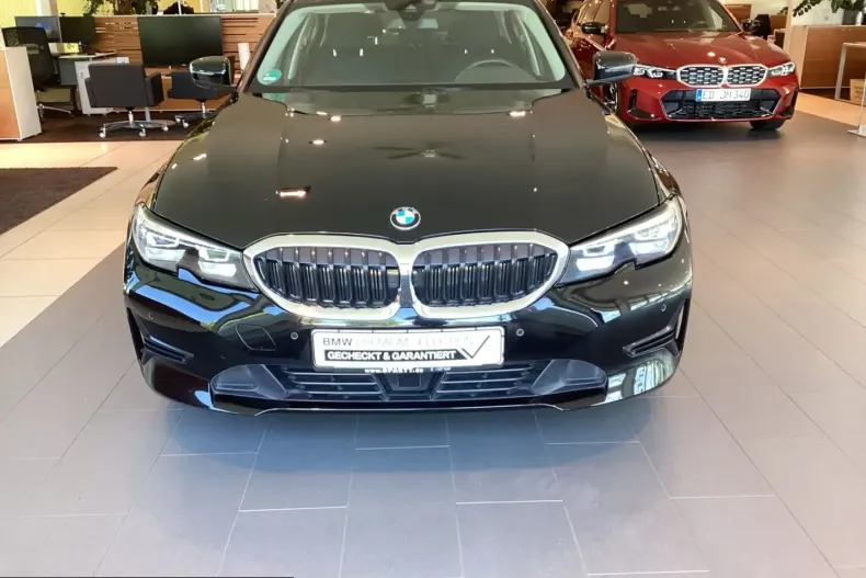 BMW 320 (Seria 3) din 2021 cu 56.480 km - oferta BMW220683 - foto 2