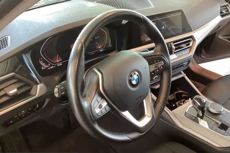 BMW 320 (Seria 3) din 2021 cu 56.480 km - oferta BMW220683 - foto 8