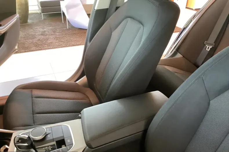BMW 320 (Seria 3) din 2021 cu 56.480 km - oferta BMW220683 - foto 9