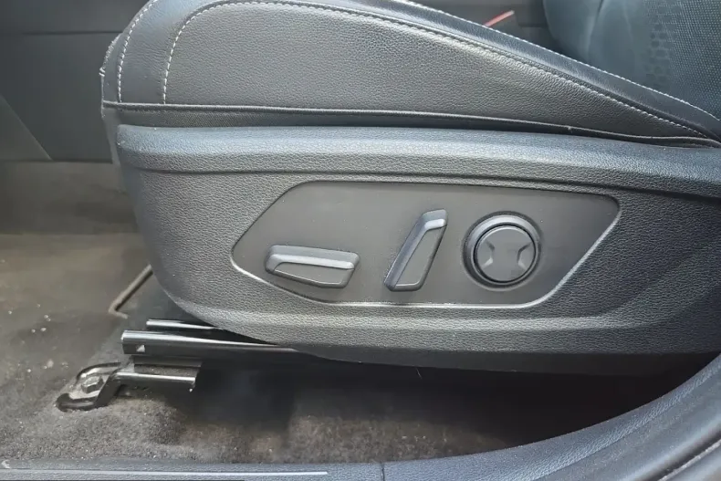 Kia Sportage din 2023 cu 31.150 km - oferta KIA220684 - foto 11