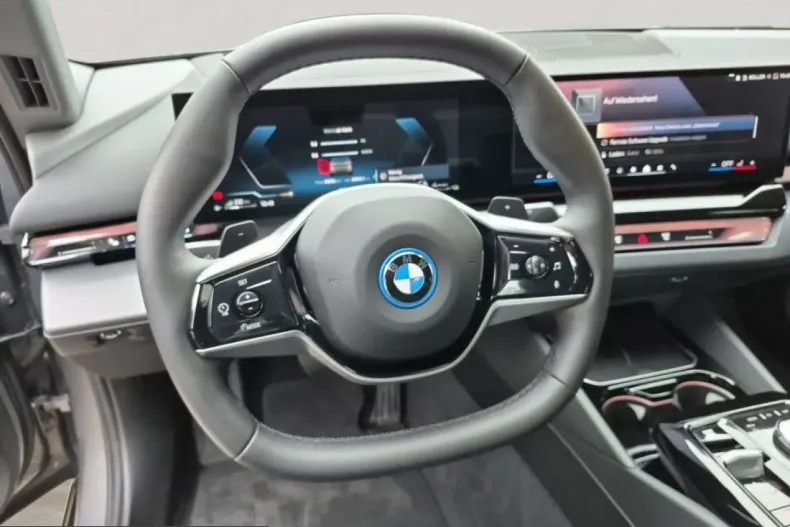 BMW 550 (Seria 5) din 2024 cu 21.005 km - oferta BMW220685 - foto 11