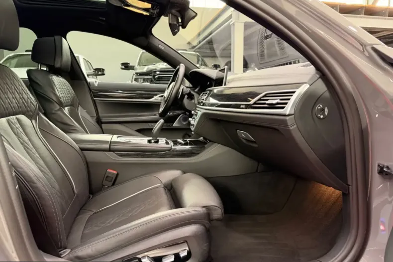 BMW 740 (Seria 7) din 2022 cu 120.000 km - oferta BMW220690 - foto 18