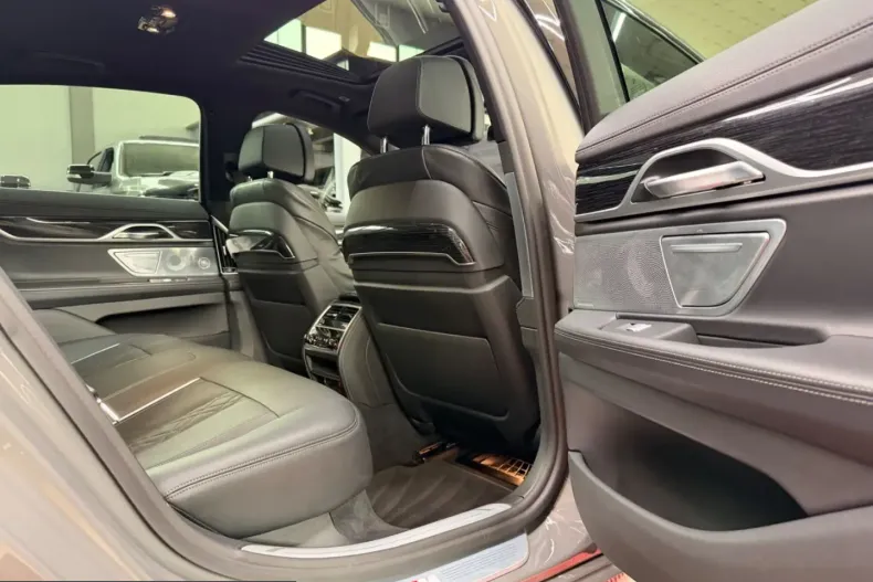 BMW 740 (Seria 7) din 2022 cu 120.000 km - oferta BMW220690 - foto 22