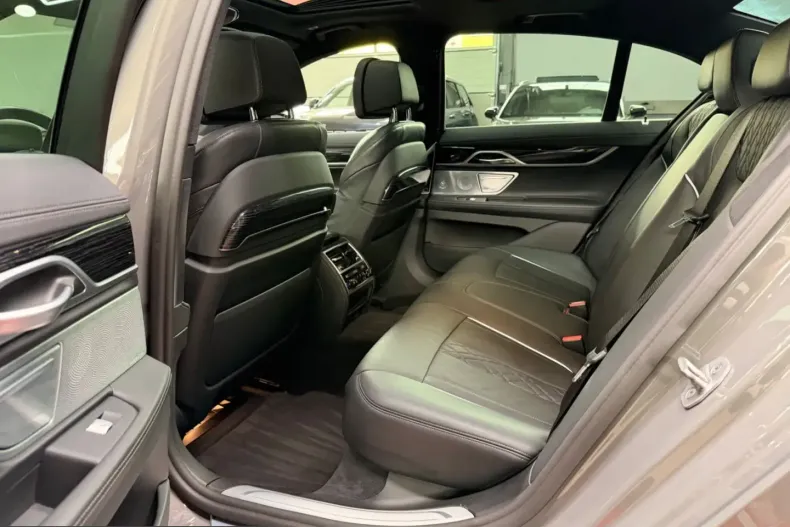 BMW 740 (Seria 7) din 2022 cu 120.000 km - oferta BMW220690 - foto 24