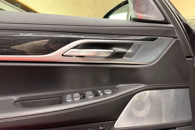 BMW 740 (Seria 7) din 2022 cu 120.000 km - oferta BMW220690 - foto 33