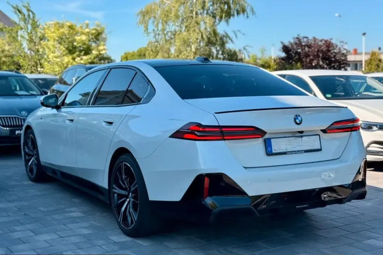 BMW 520 (Seria 5) din 2024 cu 44.618 km - oferta BMW220692 - foto 5