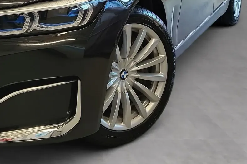 BMW 740 (Seria 7) din 2022 cu 81.427 km - oferta BMW220693 - foto 5