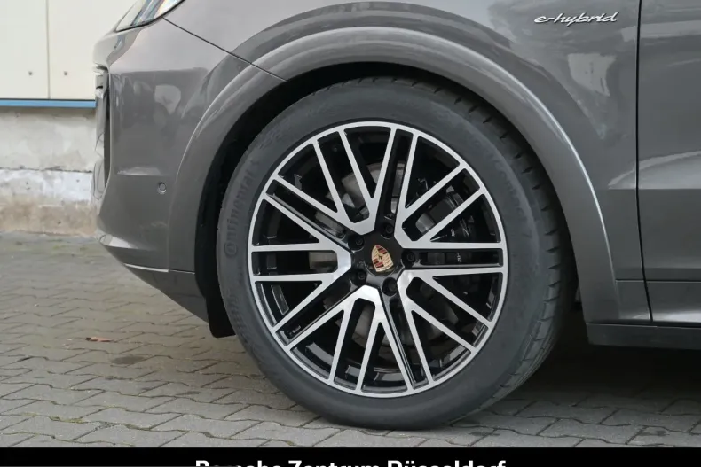 Porsche Cayenne din 2025 cu 14.900 km - oferta POR220697 - foto 9