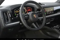 Porsche Cayenne din 2025 cu 17.000 km - oferta POR220699 - foto 12