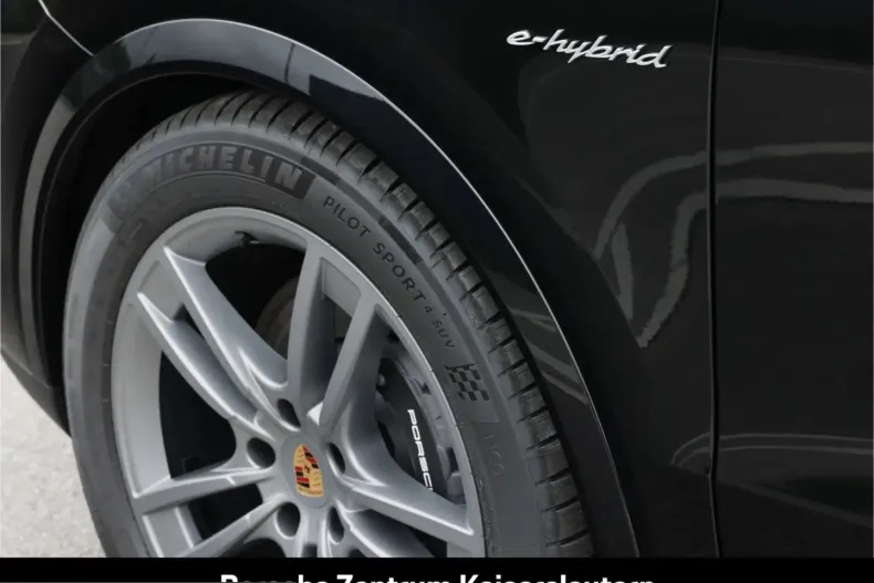 Porsche Cayenne din 2025 cu 11.600 km - oferta POR220700 - foto 37