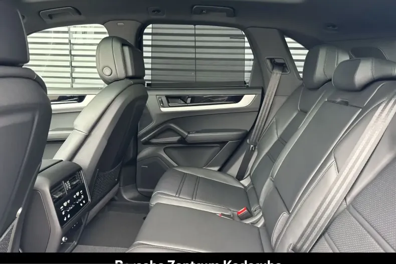 Porsche Cayenne din 2025 cu 16.500 km - oferta POR220701 - foto 18