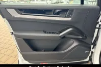 Porsche Cayenne din 2025 cu 16.500 km - oferta POR220701 - foto 20