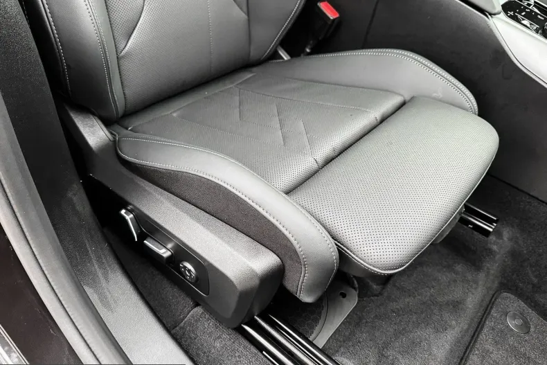 BMW X3 (Seria X) din 2025 cu 5.400 km - oferta BMW220704 - foto 18