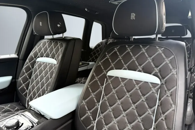 Rolls-Royce Cullinan din 2024 cu 15.388 km - oferta ROL220709 - foto 4
