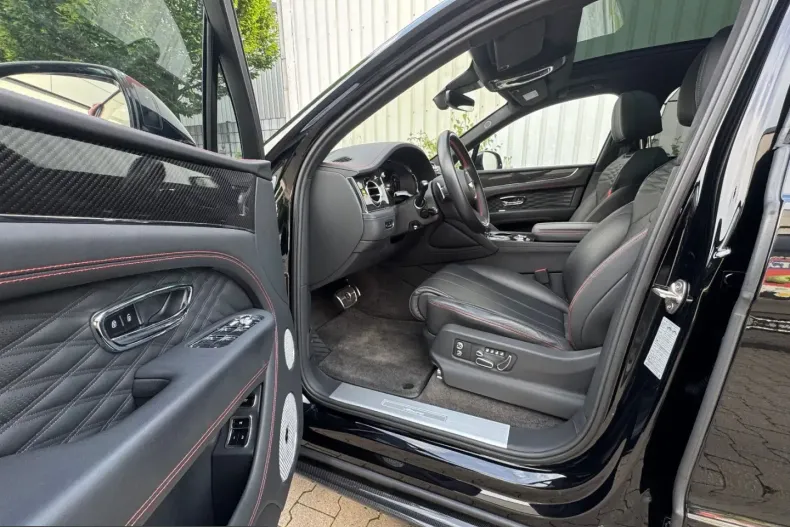 Bentley Bentayga din 2024 cu 40.685 km - oferta BEN220711 - foto 8
