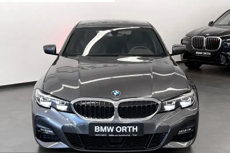 BMW 320 (Seria 3) din 2021 cu 87.300 km - oferta BMW220714 - foto 1