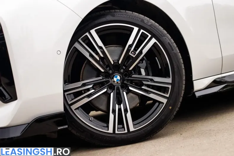 BMW 740d (Seria 7) din 2025 cu 1.264 km - oferta BMW220722 - foto 9