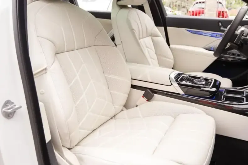 BMW 740d (Seria 7) din 2025 cu 1.264 km - oferta BMW220722 - foto 12