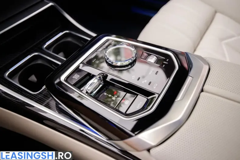 BMW 740d (Seria 7) din 2025 cu 1.264 km - oferta BMW220722 - foto 30