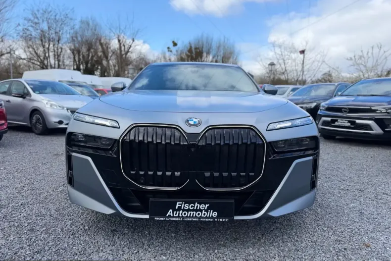 BMW 740 (Seria 7) din 2024 cu 21.436 km - oferta BMW220729 - foto 2