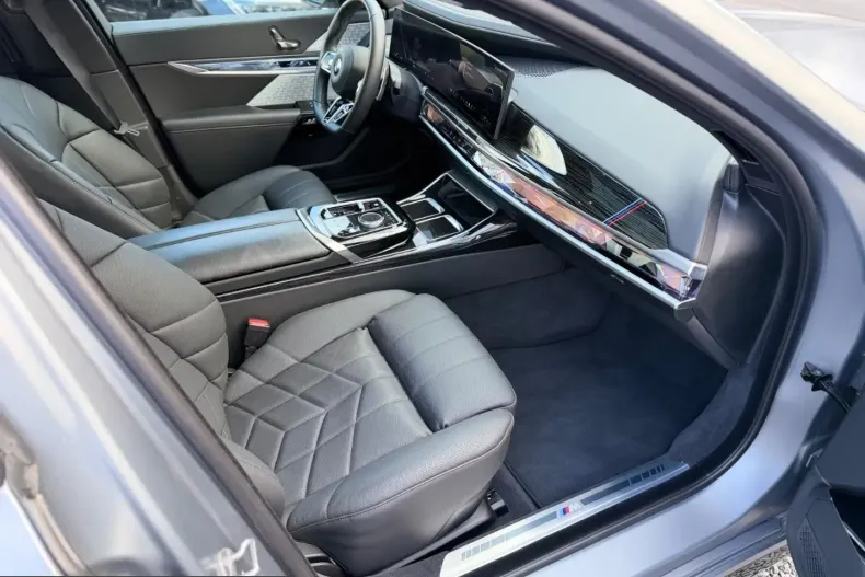 BMW 740 (Seria 7) din 2024 cu 21.436 km - oferta BMW220729 - foto 16