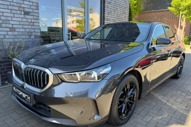 BMW 520 (Seria 5) din 2024 cu 40.000 km - oferta BMW220731 - foto 1