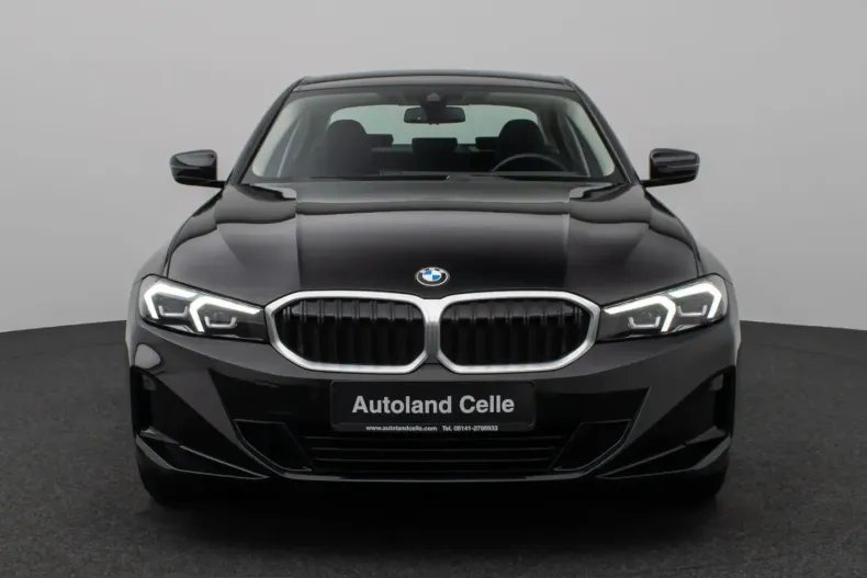 BMW 330 (Seria 3) din 2022 cu 25.484 km - oferta BMW220733 - foto 1