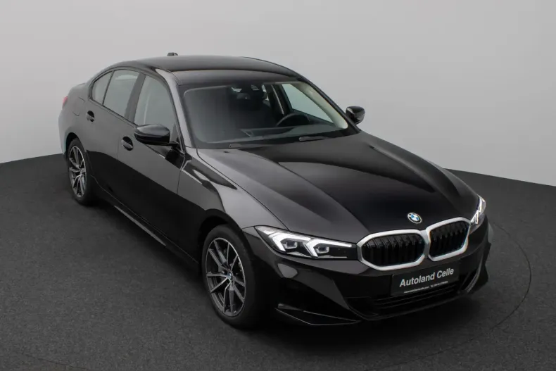 BMW 330 (Seria 3) din 2022 cu 25.484 km - oferta BMW220733 - foto 2