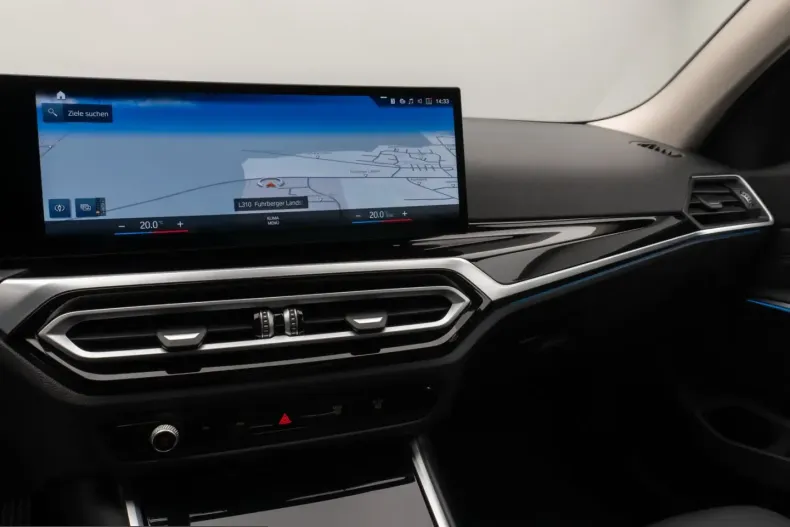 BMW 330 (Seria 3) din 2022 cu 25.484 km - oferta BMW220733 - foto 20
